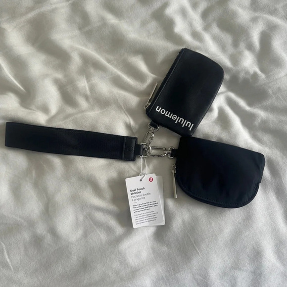 80🆕🖤 RARE First Release Lululemon Dual Pouch Wristlet - Original Leather Black - Picture 1 of 9